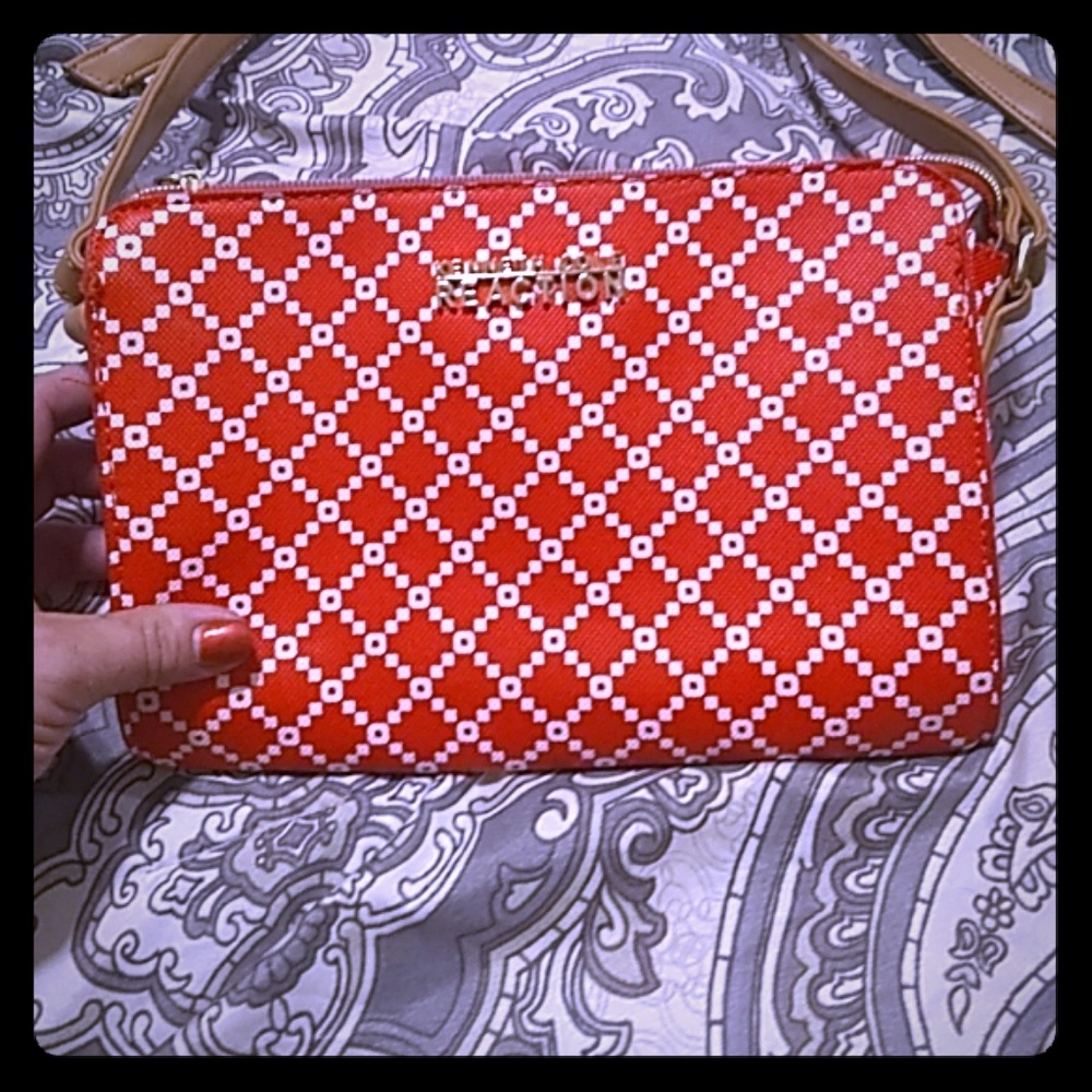 ✨NWOT! Kenneth Cole Reaction Purse✨